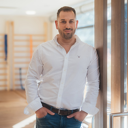 Visana_Physiotherapie_Medizinisches_Training_Lollar_Jan_Mappes_Inhaber